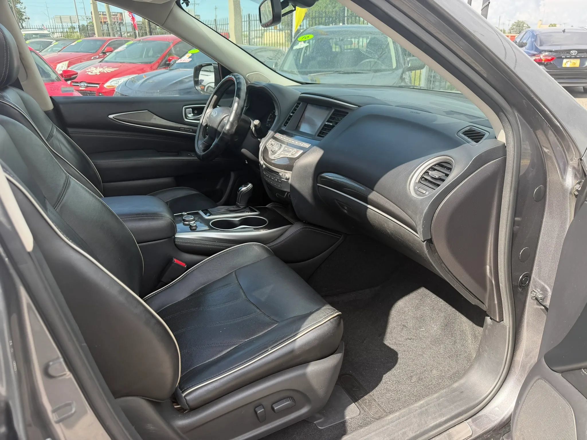 Used 2017 INFINITI QX60 Luxe w/ Premium Plus Package AWD/4WD image 9