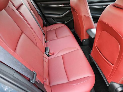 Used 2023 MAZDA MAZDA3 s image 21