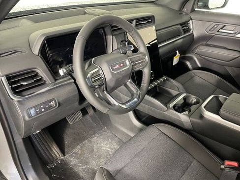 New 2026 GMC Terrain Elevation w/ Technology Package II AWD/4WD image 3