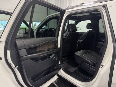 Used 2021 Ford Expedition Max Limited AWD/4WD image 13