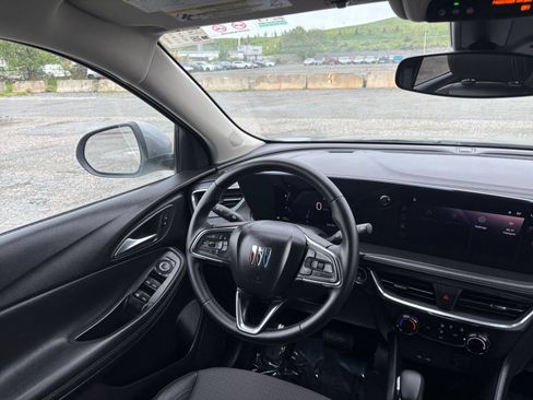 Used 2025 Buick Encore GX Preferred FWD image 30