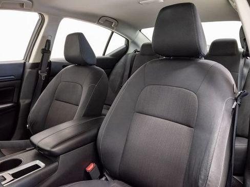 Used 2023 Nissan Altima 2.5 S FWD image 9