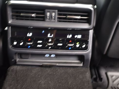 Used 2025 Lexus LX 700h Overtrail image 19