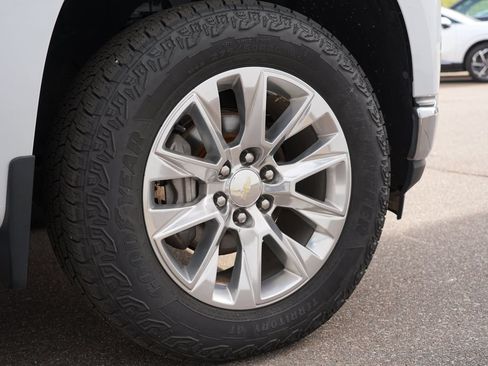 Used 2021 Chevrolet Silverado 1500 LTZ AWD/4WD image 34
