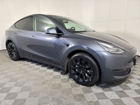 Used 2023 Tesla Model Y Long Range AWD/4WD image 10