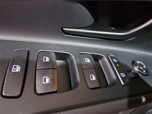 New 2025 Hyundai Elantra Sport image 26