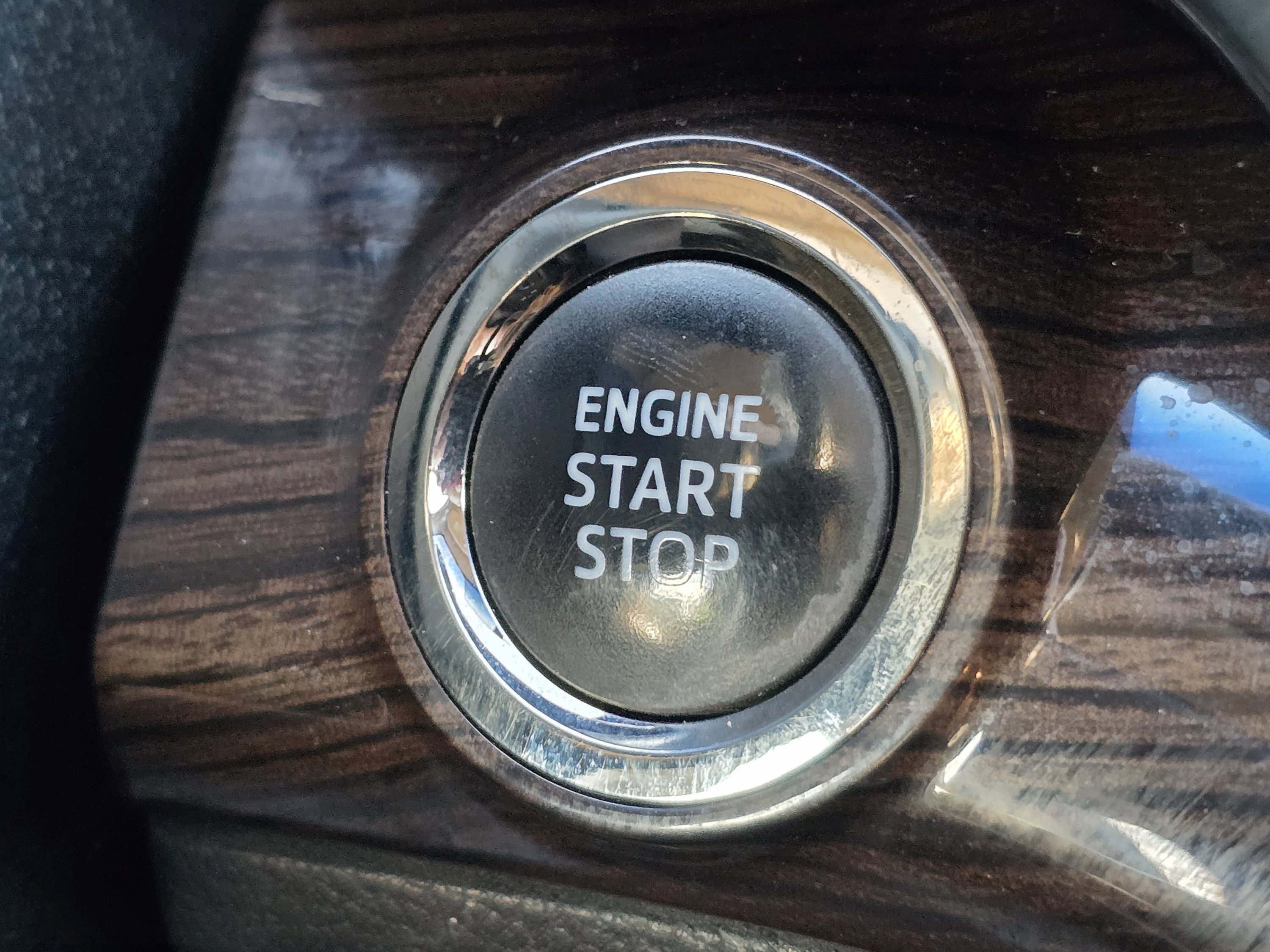 Used 2013 Toyota Avalon XLE FWD image 9