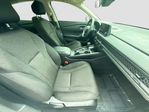 Used 2024 Honda Accord EX image 30