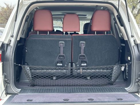 Used 2017 Lexus LX 570 4WD image 14