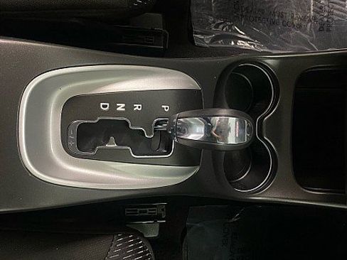 Used 2019 Dodge Journey SE image 20