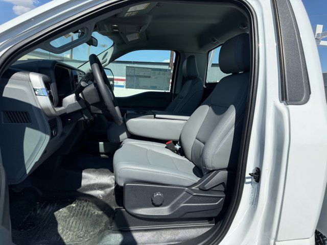New 2026 Ford F250 XL w/ XL Chrome Package RWD image 22