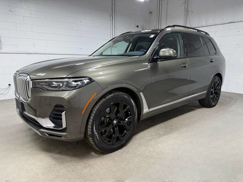 Used 2022 BMW X7 xDrive40i w/ Premium Package image 1