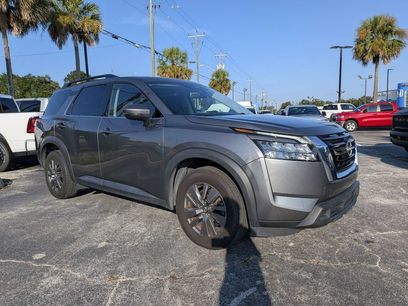Used 2024 Nissan Pathfinder SV