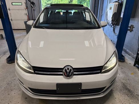 Used 2015 Volkswagen Golf SE FWD image 2