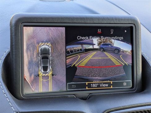 Used 2019 Aston Martin V8 Vantage Coupe image 25