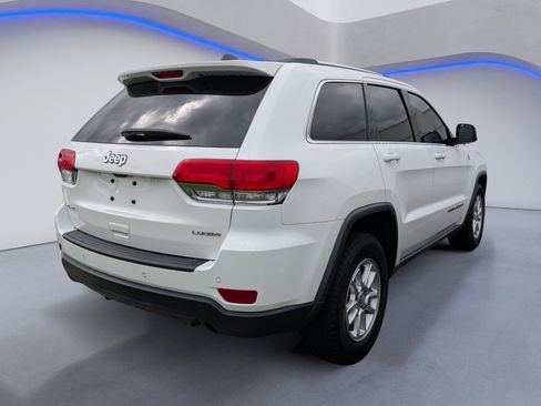 Used 2019 Jeep Grand Cherokee Laredo AWD/4WD image 8