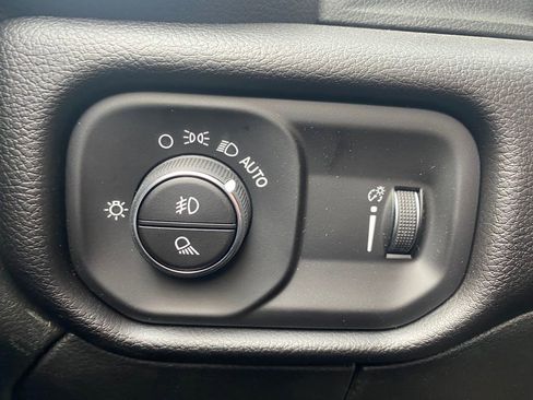 New 2026 RAM 2500 Big Horn AWD/4WD image 18