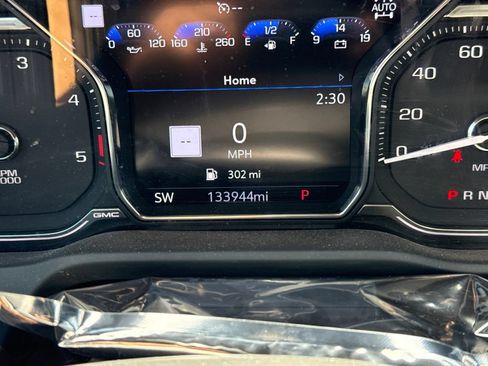 Used 2023 GMC Sierra 2500 AT4 w/ AT4 Premium Plus Package AWD/4WD image 15