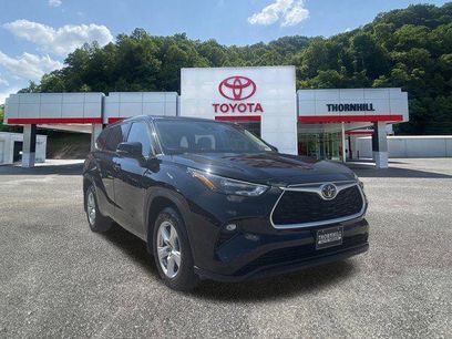 Certified 2022 Toyota Highlander LE