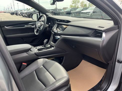 Used 2023 Cadillac XT5 Premium Luxury w/ Technology Package AWD/4WD image 21