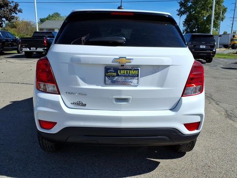 Used 2021 Chevrolet Trax LS w/ Tint and Cruise Package image 9