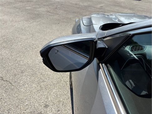 Used 2021 Honda Insight Touring image 16