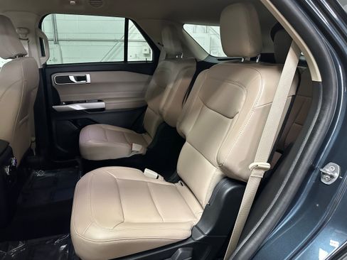 Certified 2023 Ford Explorer XLT w/ Equipment Group 202A image 9