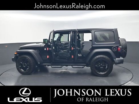 Used 2019 Jeep Wrangler Unlimited Sport AWD/4WD image 35