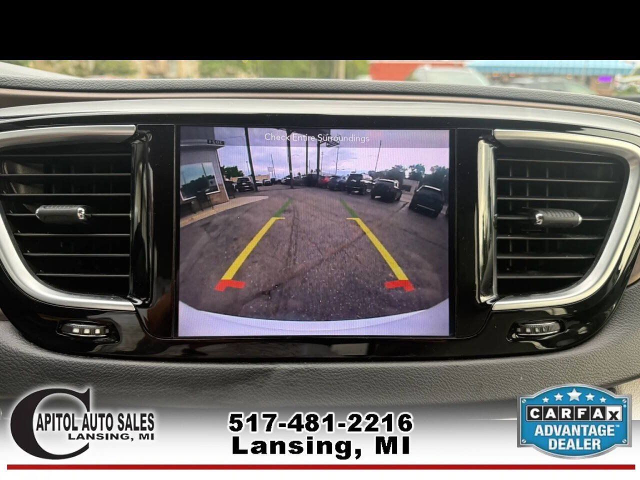 Used 2018 Chrysler Pacifica Touring-L Plus w/ Tire & Wheel Group FWD image 35