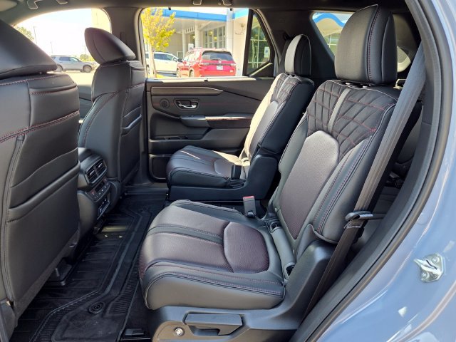 New 2026 Honda Pilot Black Edition image 11