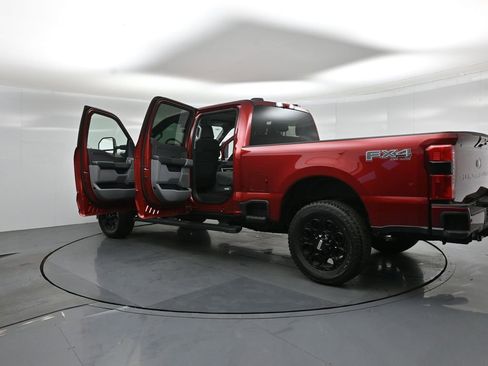 New 2026 Ford F250 XLT w/ XLT Premium Package AWD/4WD image 32