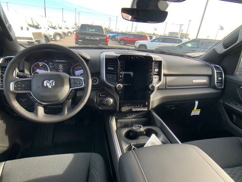 New 2026 RAM 1500 4x4 Crew Cab image 12