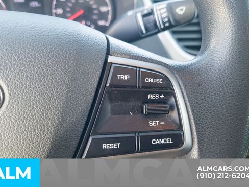 Used 2021 Hyundai Accent SE image 12