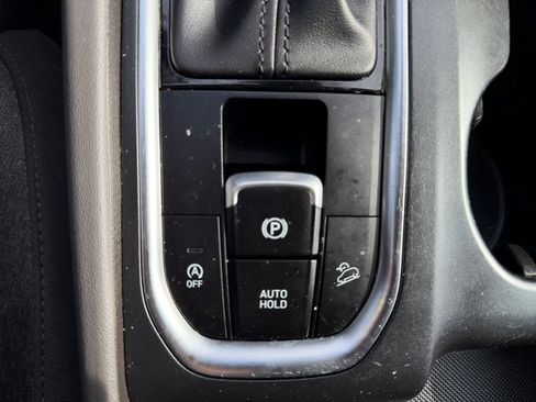 Used 2020 Hyundai Santa Fe SE w/ Cargo Package image 20