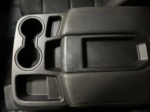 Used 2024 Chevrolet Silverado 2500 Custom w/ Custom Value Package image 18