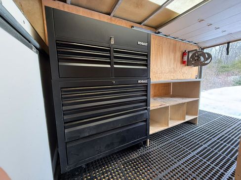 Used 2019 GMC Savana 3500 w/ Driver Convenience Package image 7