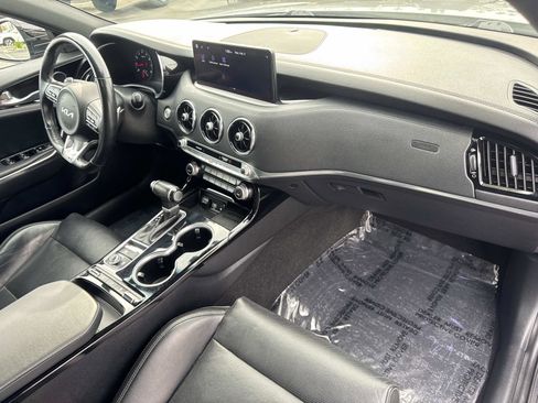 Used 2022 Kia Stinger GT-Line image 28