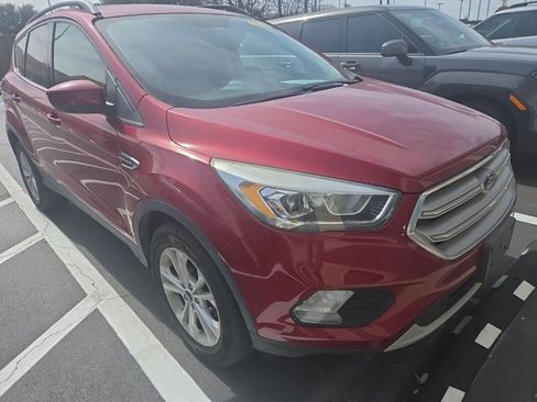 Used 2018 Ford Escape SEL image 8