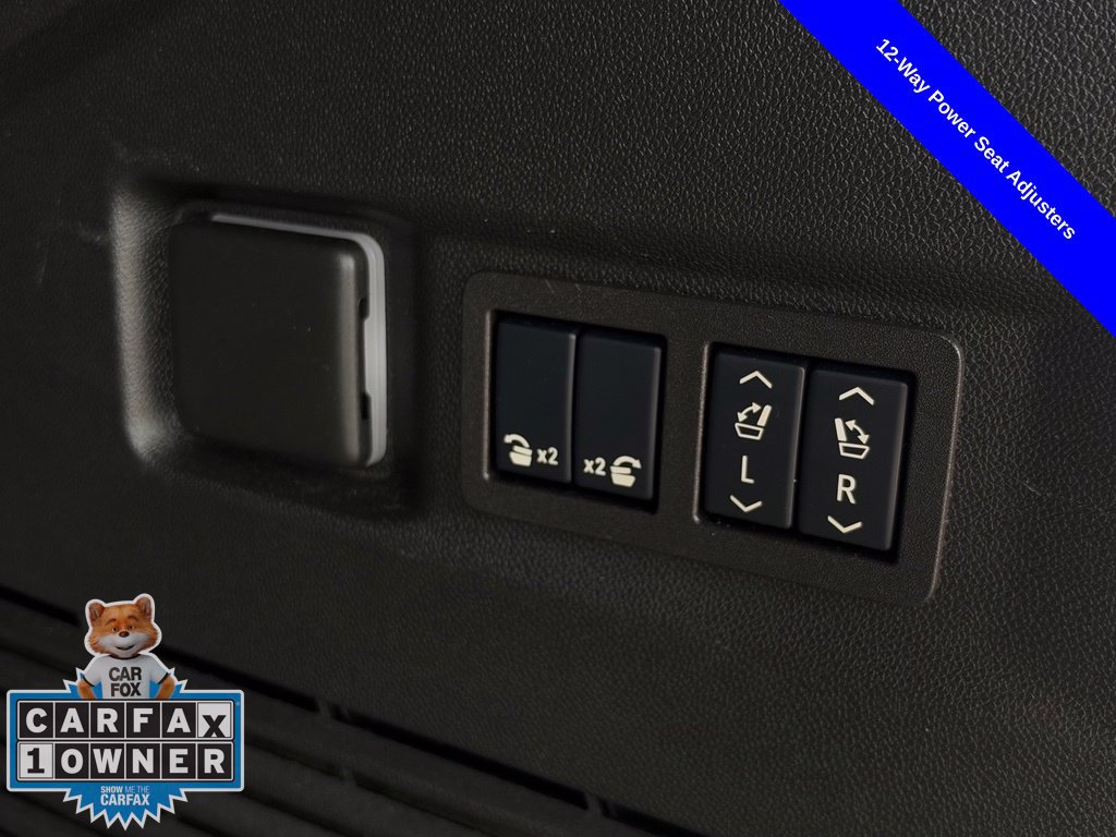 Used 2024 GMC Yukon Denali RWD image 29