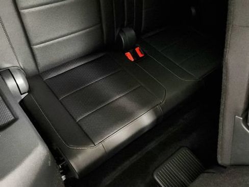 Used 2020 Volkswagen Tiguan SE R-Line FWD image 48