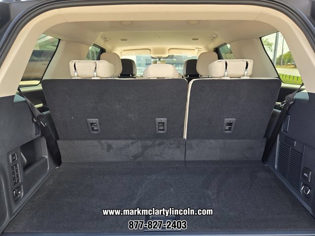New 2027 Lincoln Navigator Premiere AWD/4WD image 13