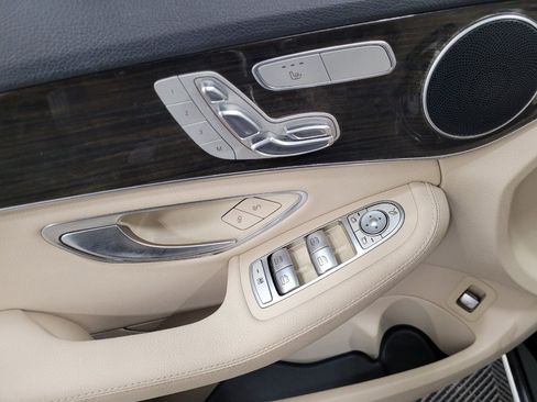 Used 2016 Mercedes-Benz C 300 4MATIC Sedan image 27