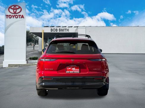 New 2025 Toyota Crown Signia w/ Advanced Technology Package image 7