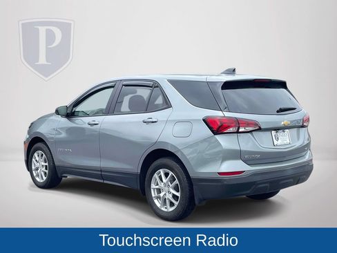 Used 2024 Chevrolet Equinox LS w/ LS Convenience Package AWD/4WD image 6