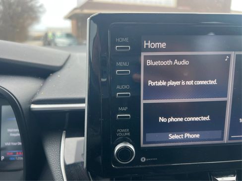 Used 2022 Toyota Corolla LE image 26