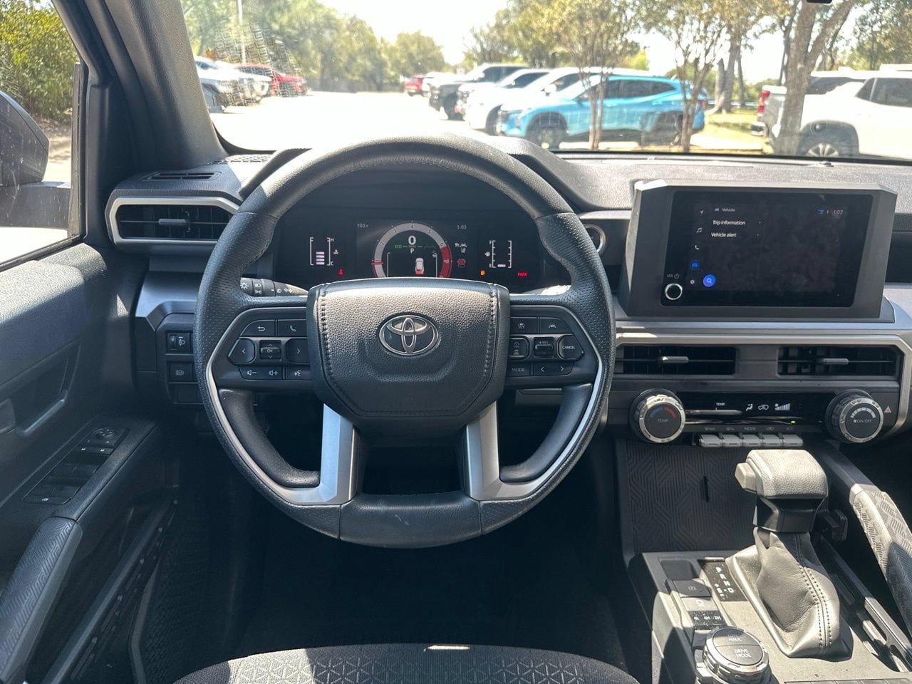 Used 2025 Toyota 4Runner SR5 AWD/4WD image 13