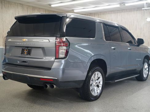 Used 2021 Chevrolet Suburban Premier RWD image 10