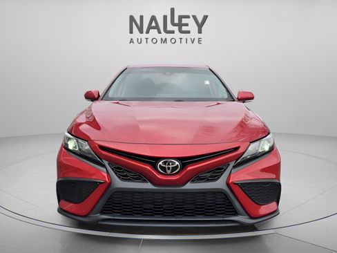 Used 2022 Toyota Camry SE image 8