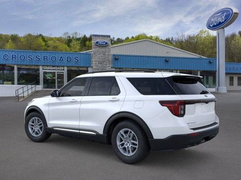 New 2025 Ford Explorer Active image 4