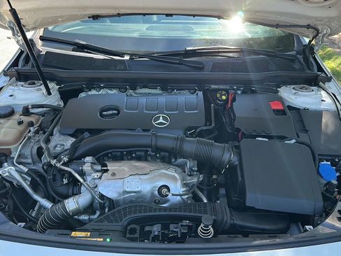 Used 2020 Mercedes-Benz A 220 4MATIC w/ Premium Package image 9